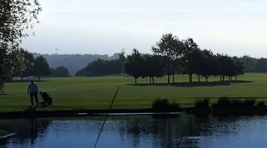 Photo of Hobbs Cross Golf Centre